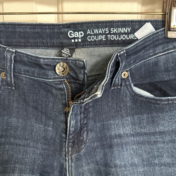 Gap Skinny Dark Wash Jeans- Size 10 - Picture 3 of 7